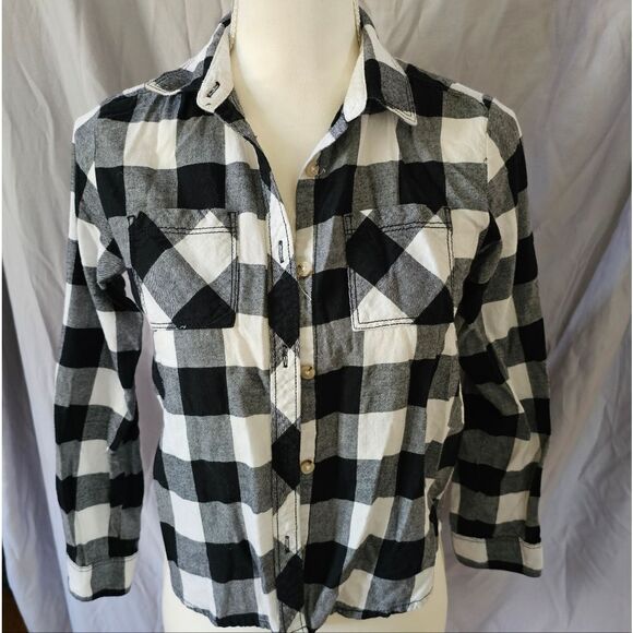 Girls black and white plaid flannel button down top size 10-12 - Picture 1 of 5